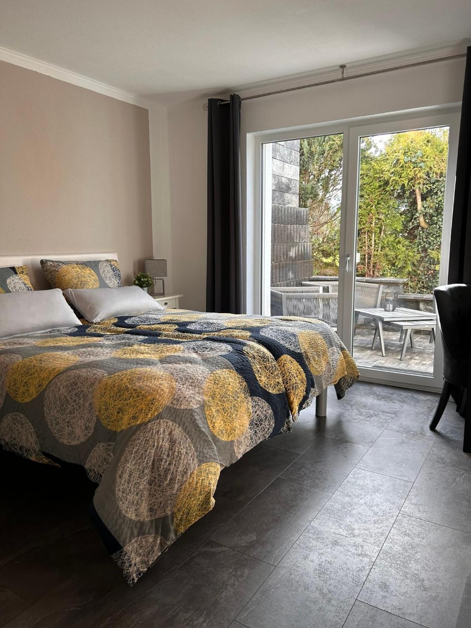 Haus Uebernachtenswert Cochem Mosel Dış mekan fotoğraf
